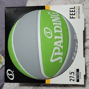 Brand new Spaulding basketball